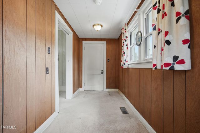 518 Carolina Avenue, Bristol, TN 37620