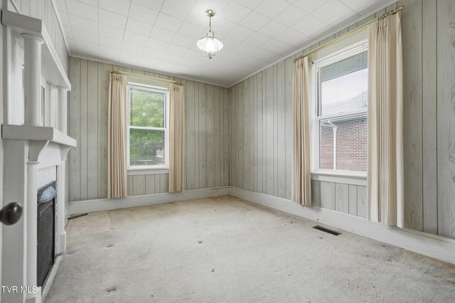 518 Carolina Avenue, Bristol, TN 37620
