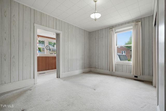 518 Carolina Avenue, Bristol, TN 37620