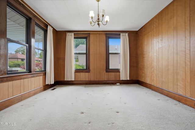 518 Carolina Avenue, Bristol, TN 37620