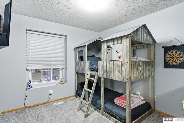 6217 N 129th Street, Omaha, NE 68164