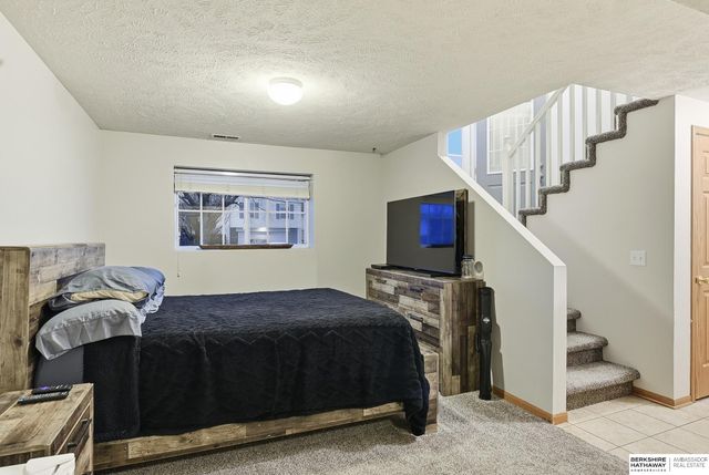 6217 N 129th Street, Omaha, NE 68164