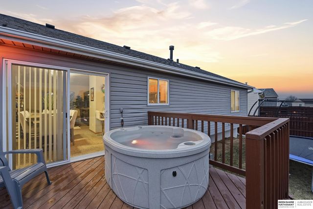 6217 N 129th Street, Omaha, NE 68164