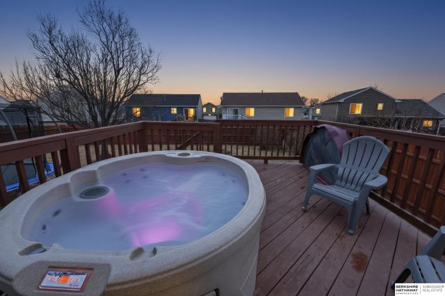 6217 N 129th Street, Omaha, NE 68164