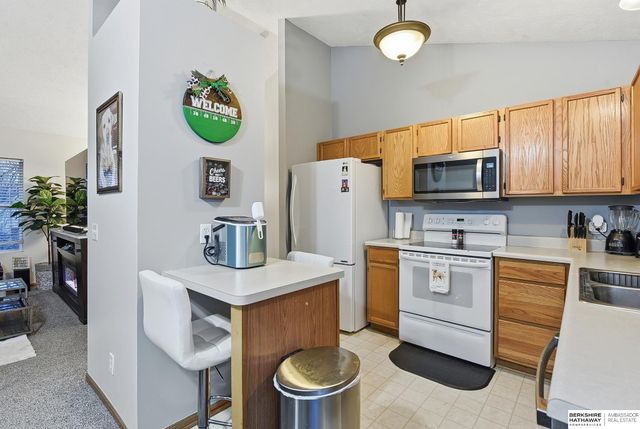 6217 N 129th Street, Omaha, NE 68164