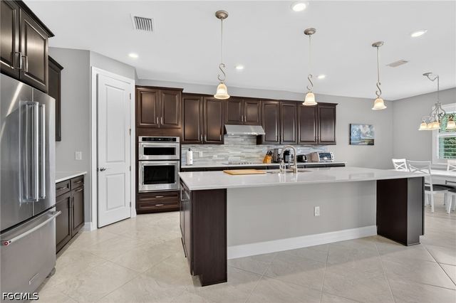 11279 Thurston Chase, Fort Myers, FL 33913