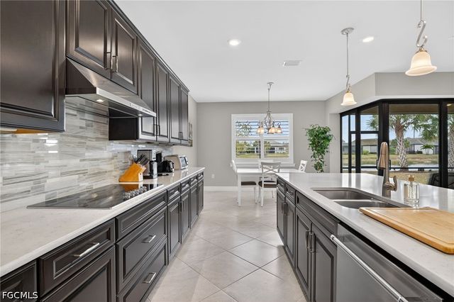 11279 Thurston Chase, Fort Myers, FL 33913