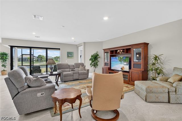 11279 Thurston Chase, Fort Myers, FL 33913