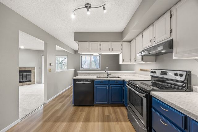 2326 Plaen View Drive, Iowa City, IA 52246