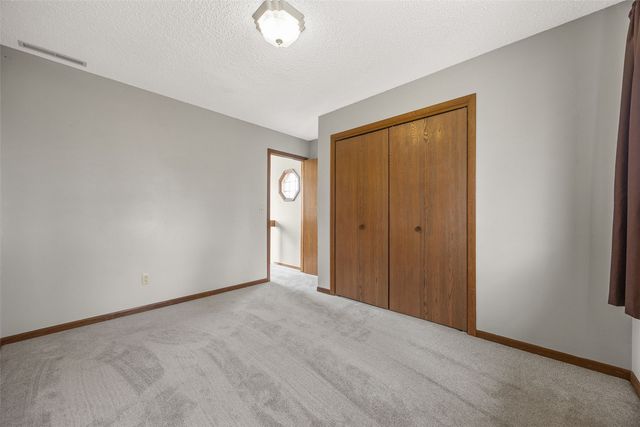 2326 Plaen View Drive, Iowa City, IA 52246