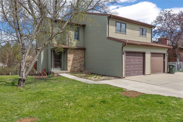 2326 Plaen View Drive, Iowa City, IA 52246