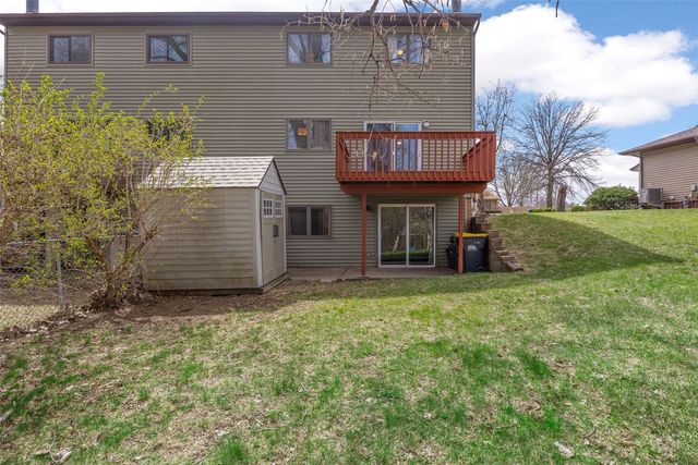 2326 Plaen View Drive, Iowa City, IA 52246