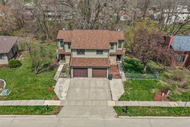 2326 Plaen View Drive, Iowa City, IA 52246
