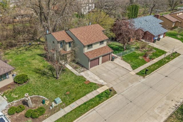 2326 Plaen View Drive, Iowa City, IA 52246