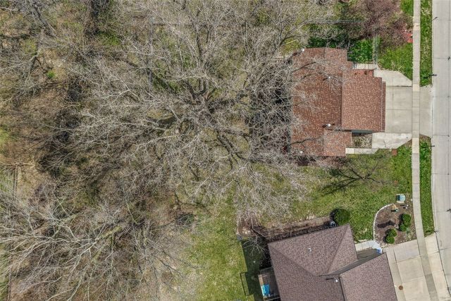 2326 Plaen View Drive, Iowa City, IA 52246