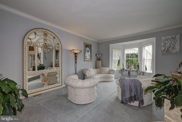 8 WELLS CT, Hainesport, NJ 08036