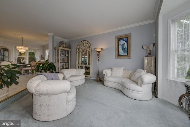 8 WELLS CT, Hainesport, NJ 08036
