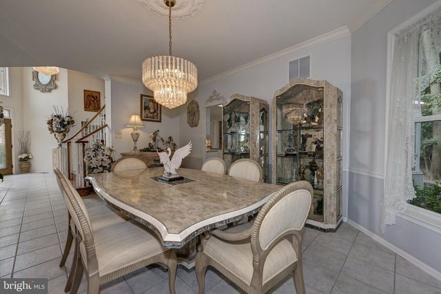 8 WELLS CT, Hainesport, NJ 08036