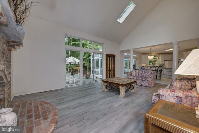 8 WELLS CT, Hainesport, NJ 08036