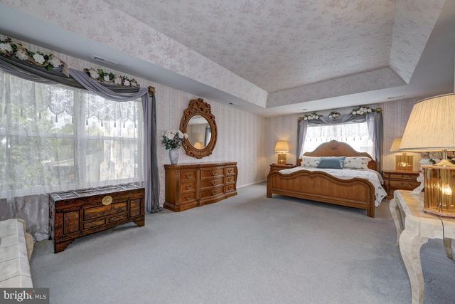8 WELLS CT, Hainesport, NJ 08036