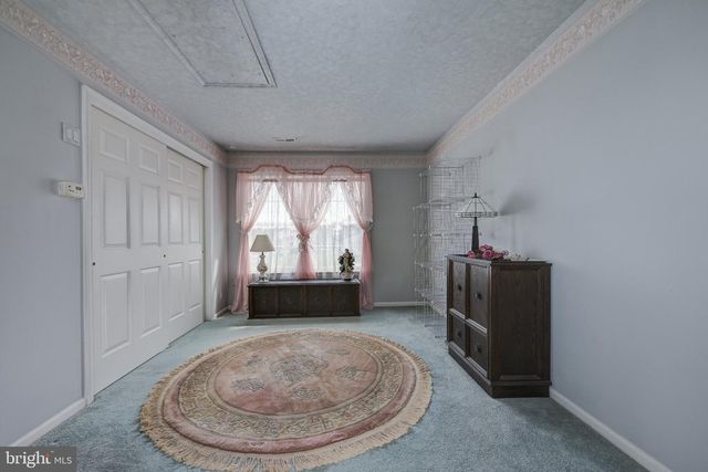 8 WELLS CT, Hainesport, NJ 08036