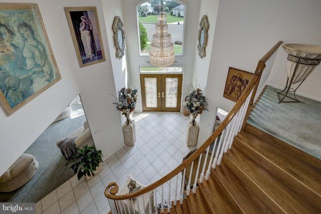 8 WELLS CT, Hainesport, NJ 08036