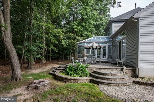 8 WELLS CT, Hainesport, NJ 08036