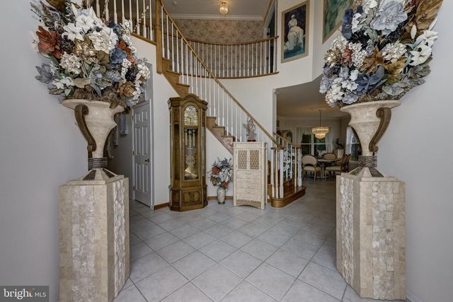8 WELLS CT, Hainesport, NJ 08036