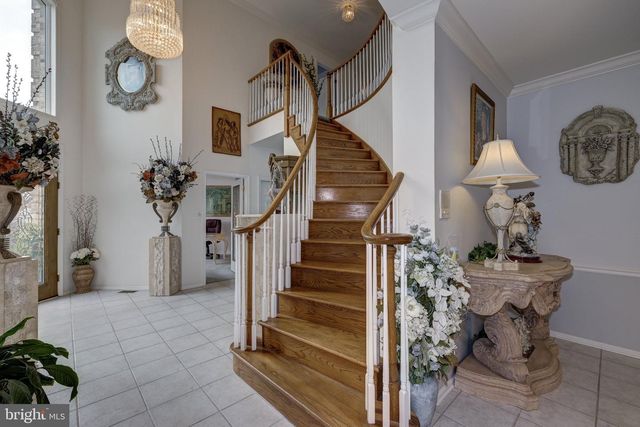 8 WELLS CT, Hainesport, NJ 08036