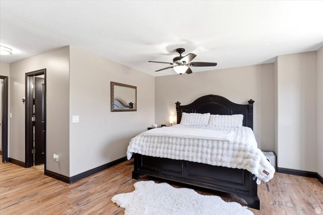 892 W IBIS XING, Farmington, UT 84025