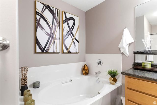 892 W IBIS XING, Farmington, UT 84025