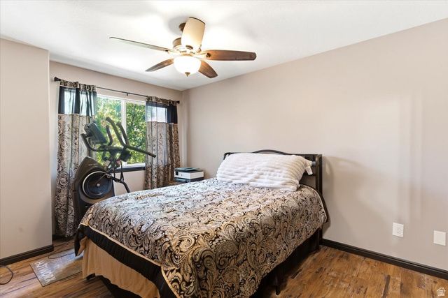 892 W IBIS XING, Farmington, UT 84025
