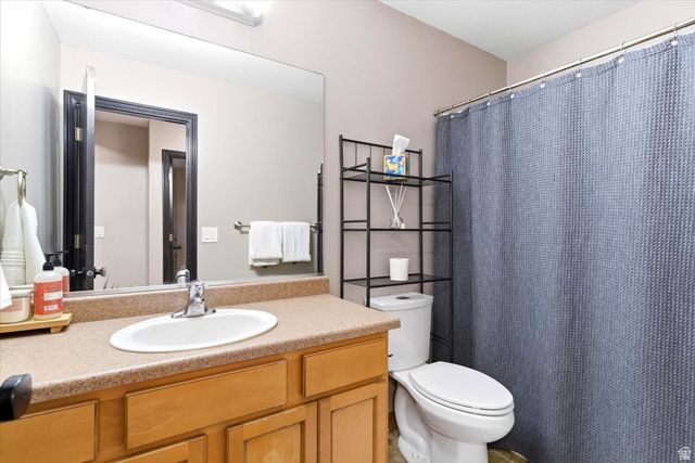 892 W IBIS XING, Farmington, UT 84025