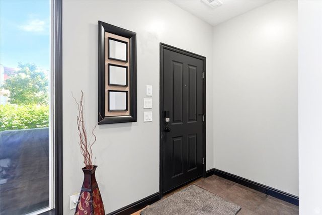 892 W IBIS XING, Farmington, UT 84025