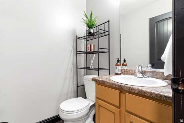 892 W IBIS XING, Farmington, UT 84025