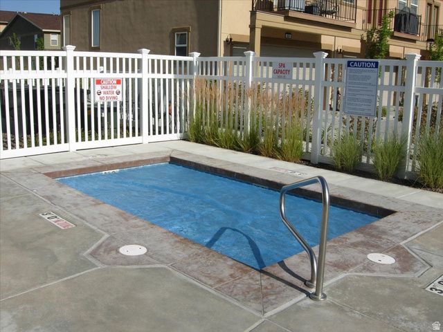 892 W IBIS XING, Farmington, UT 84025