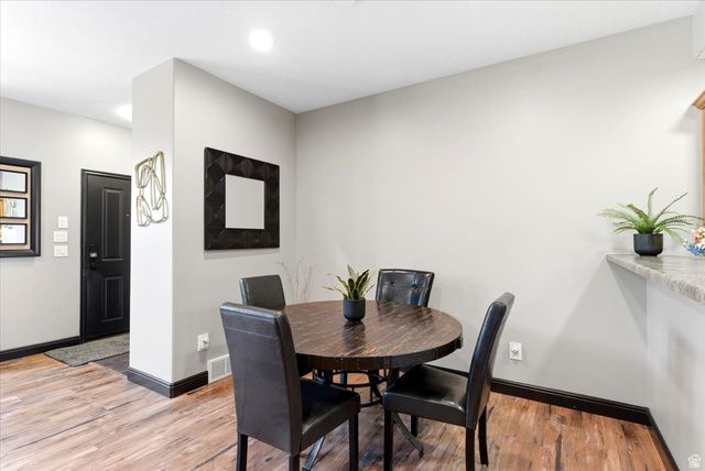 892 W IBIS XING, Farmington, UT 84025