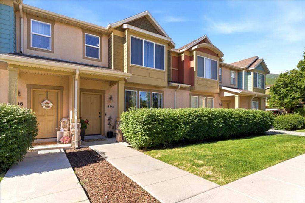 892 W IBIS XING, Farmington, UT 84025