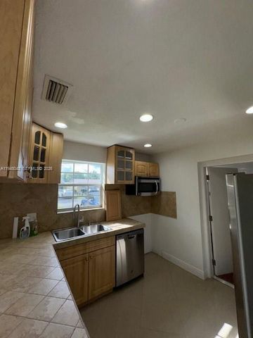 7625 Shalimar St, Miramar, FL 33023