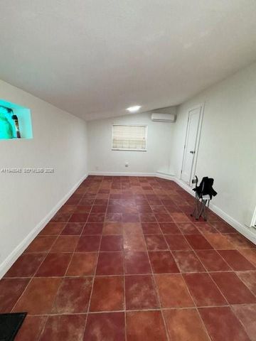 7625 Shalimar St, Miramar, FL 33023