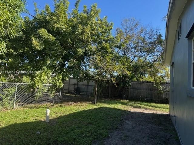 7625 Shalimar St, Miramar, FL 33023