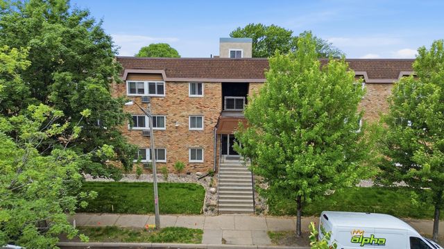 2616 Harriet Avenue 204, Minneapolis, MN 55408