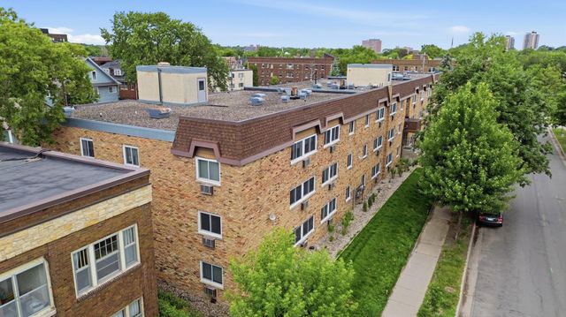2616 Harriet Avenue 204, Minneapolis, MN 55408