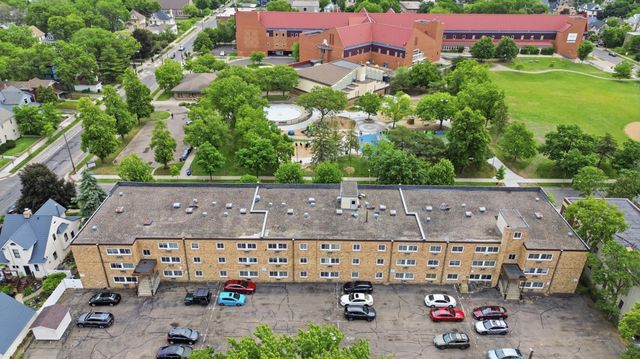 2616 Harriet Avenue 204, Minneapolis, MN 55408