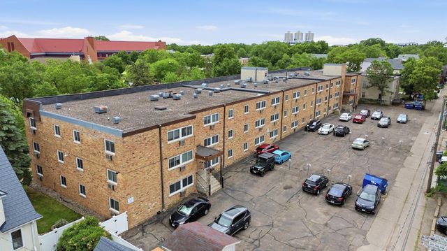 2616 Harriet Avenue 204, Minneapolis, MN 55408