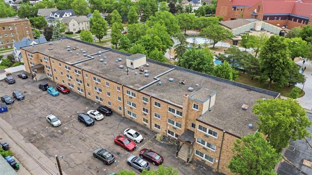 2616 Harriet Avenue 204, Minneapolis, MN 55408