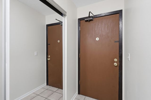 2616 Harriet Avenue 204, Minneapolis, MN 55408