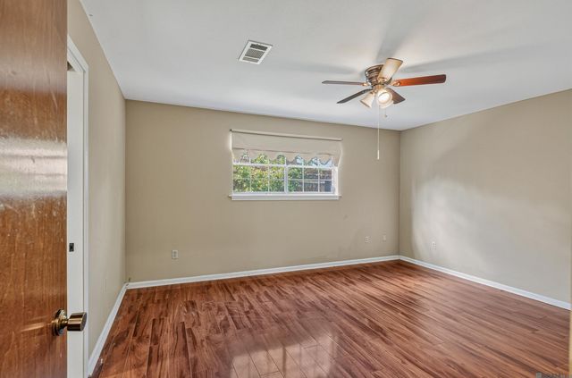 1536 Cora Dr, Baton Rouge, LA 70815