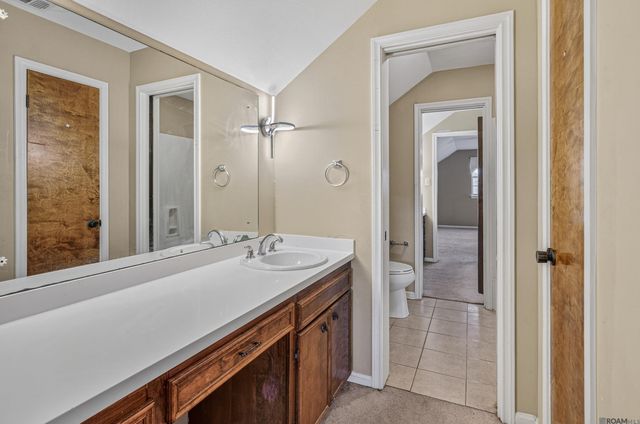 1536 Cora Dr, Baton Rouge, LA 70815