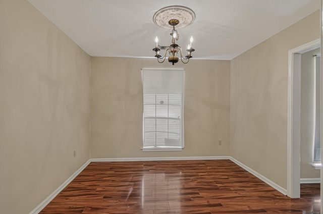 1536 Cora Dr, Baton Rouge, LA 70815